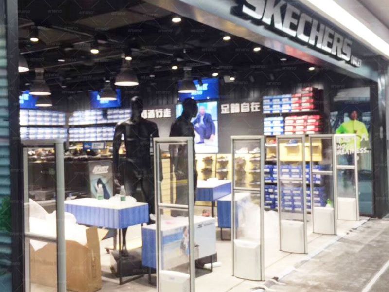 Магазин фірмового взуття Skechers встановив протиугінний пристрій Cubic Beauty AM6208