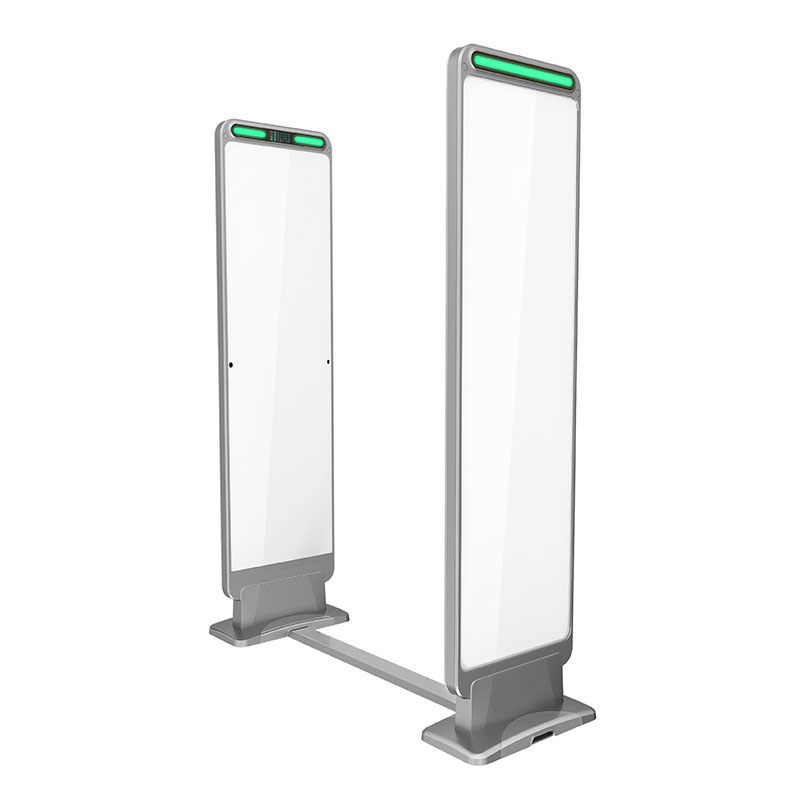 Які основні компоненти та основні технічні характеристики системи RFID?